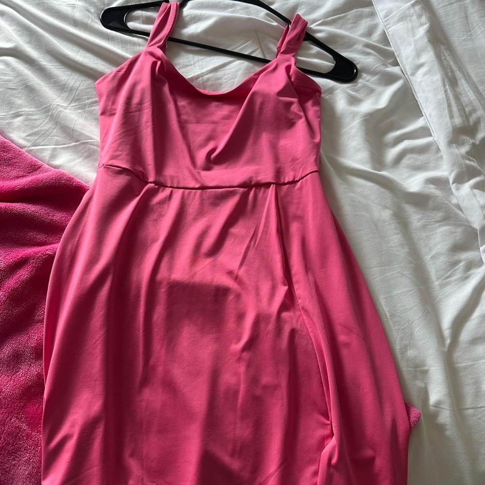 Elegant Pink Sleeveless Dress